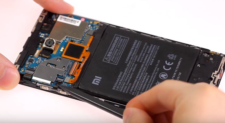 Замена аккумулятора на телефоне Xiaomi в Уфе