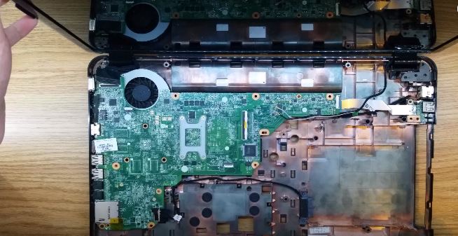Ремонт залитого ноутбука Lenovo в Уфе