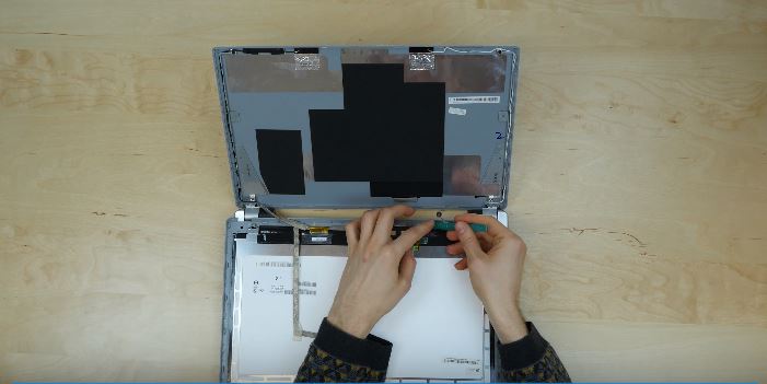 Замена шлейфа матрицы ноутбука Acer в Уфе